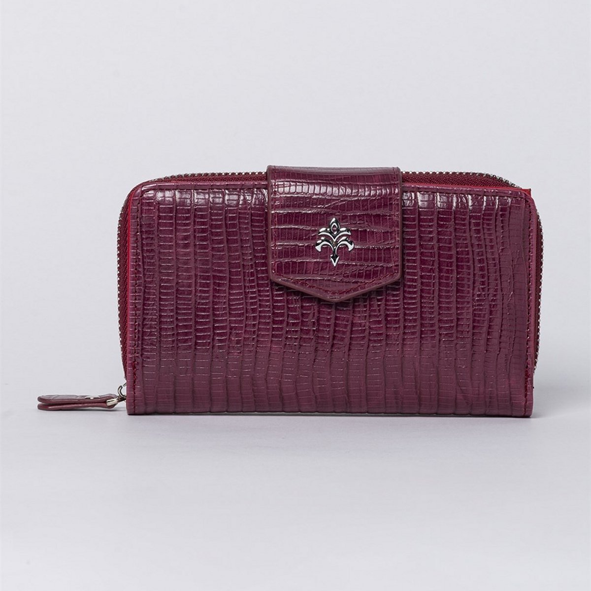 JacqulineCRACKED1907CherryWallet01
